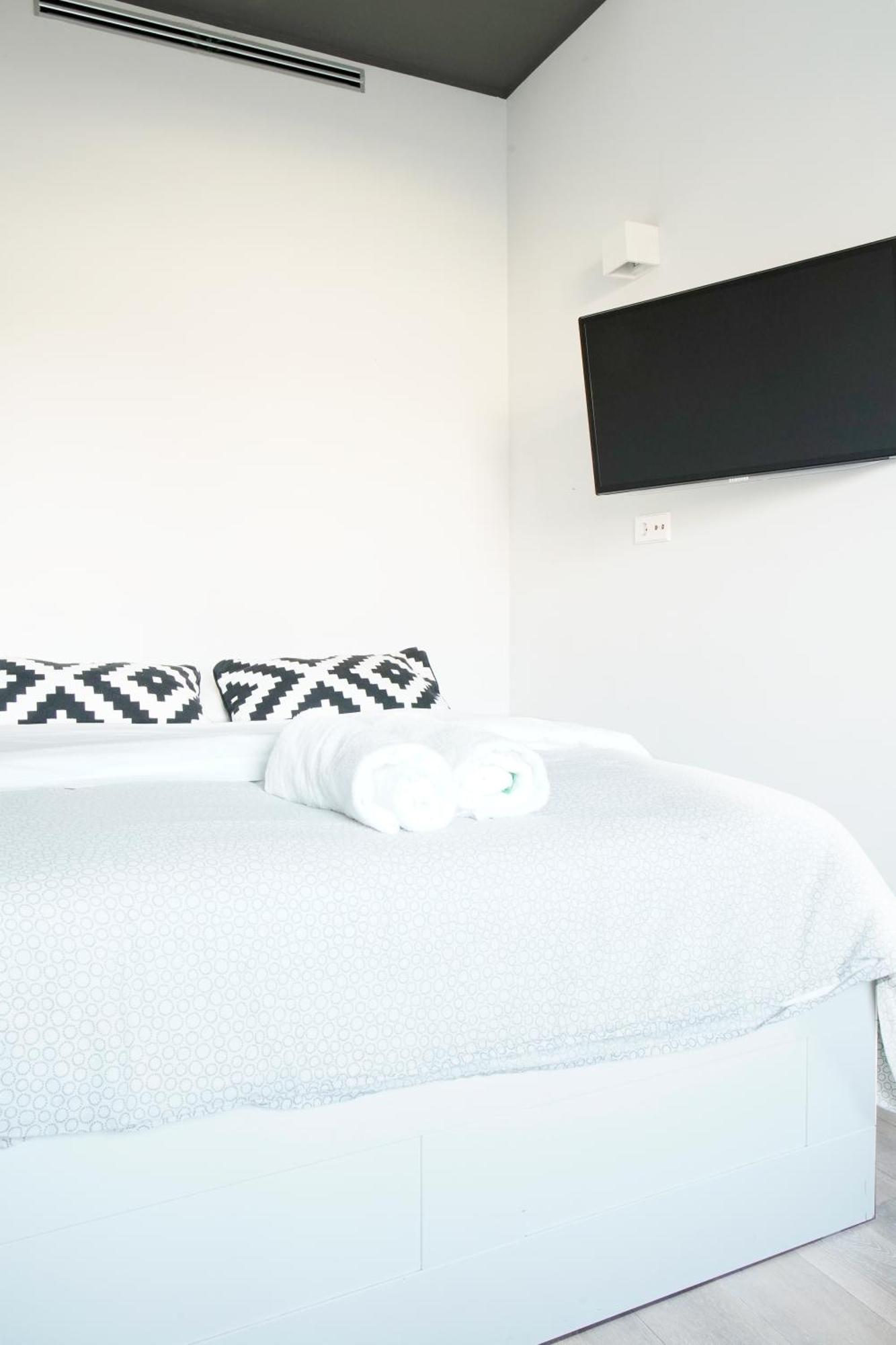 Jewel Apartment Милано Екстериор снимка