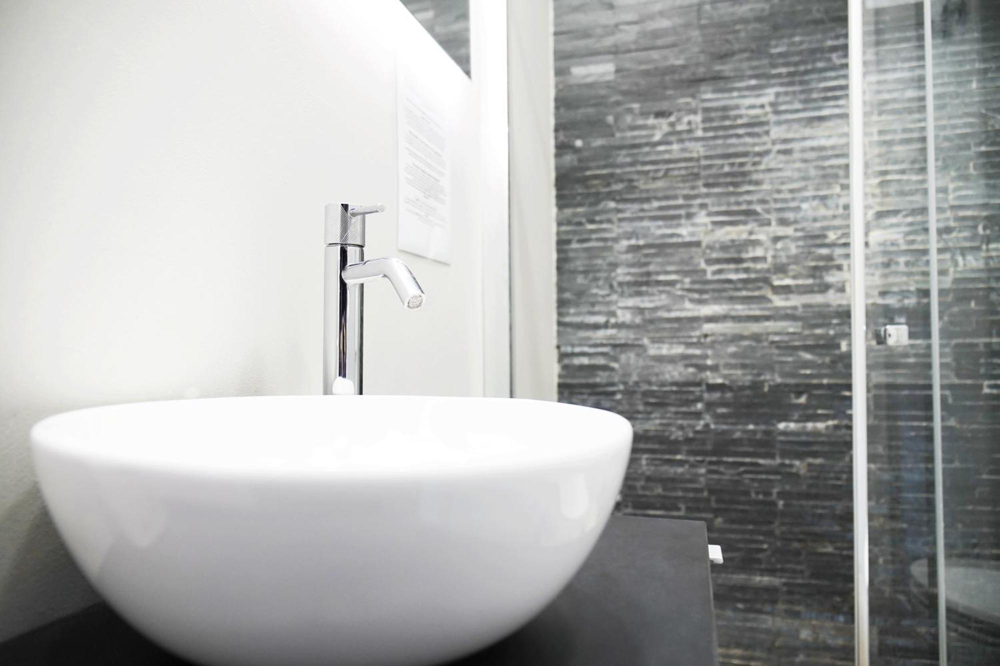 Jewel Apartment Милано Екстериор снимка