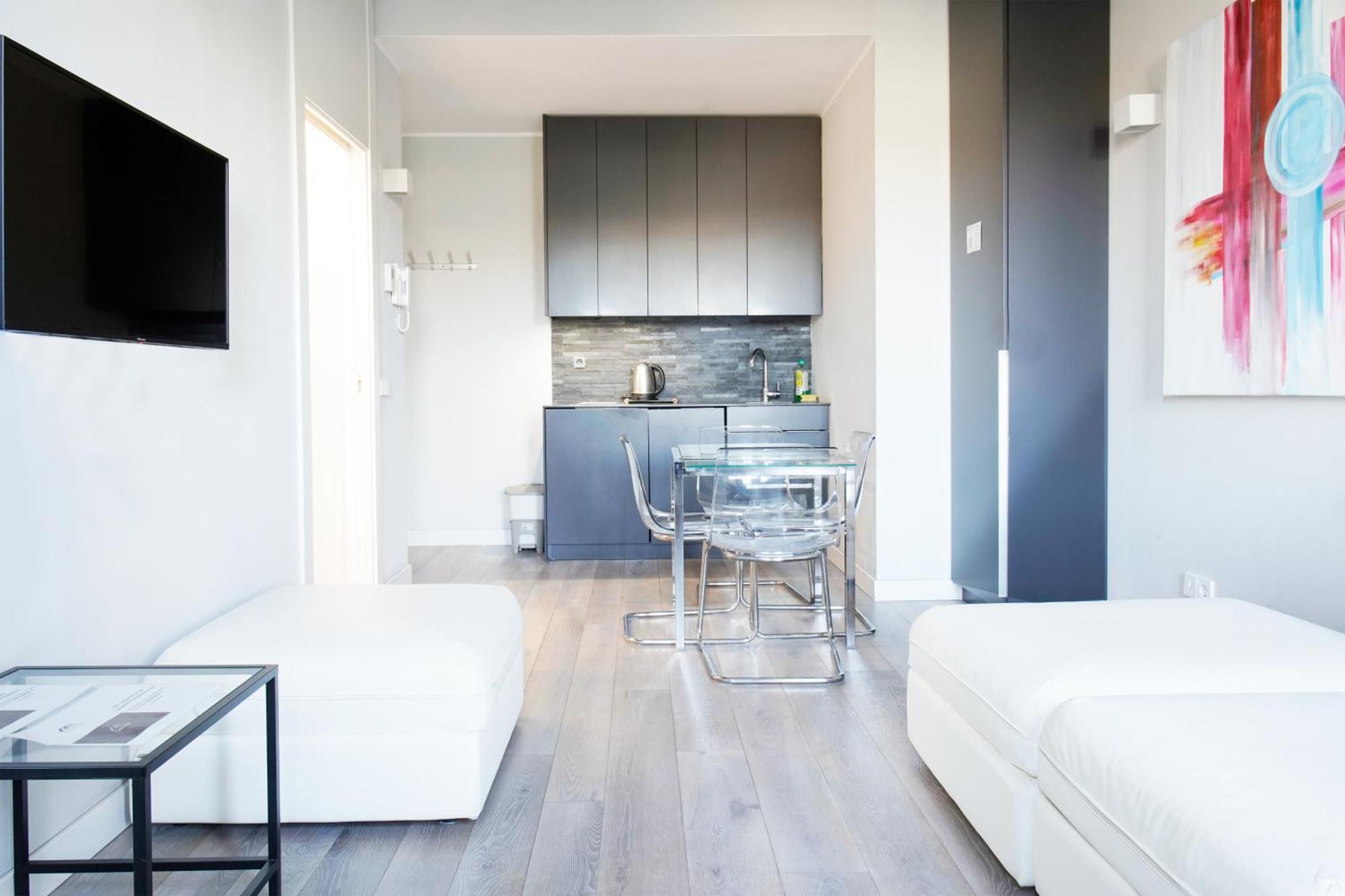 Jewel Apartment Милано Екстериор снимка