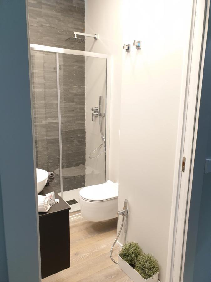 Jewel Apartment Милано Екстериор снимка