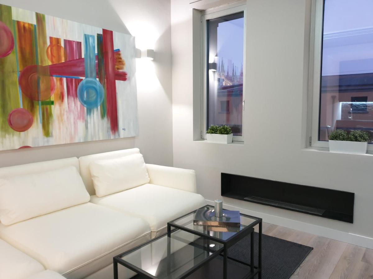 Jewel Apartment Милано Екстериор снимка
