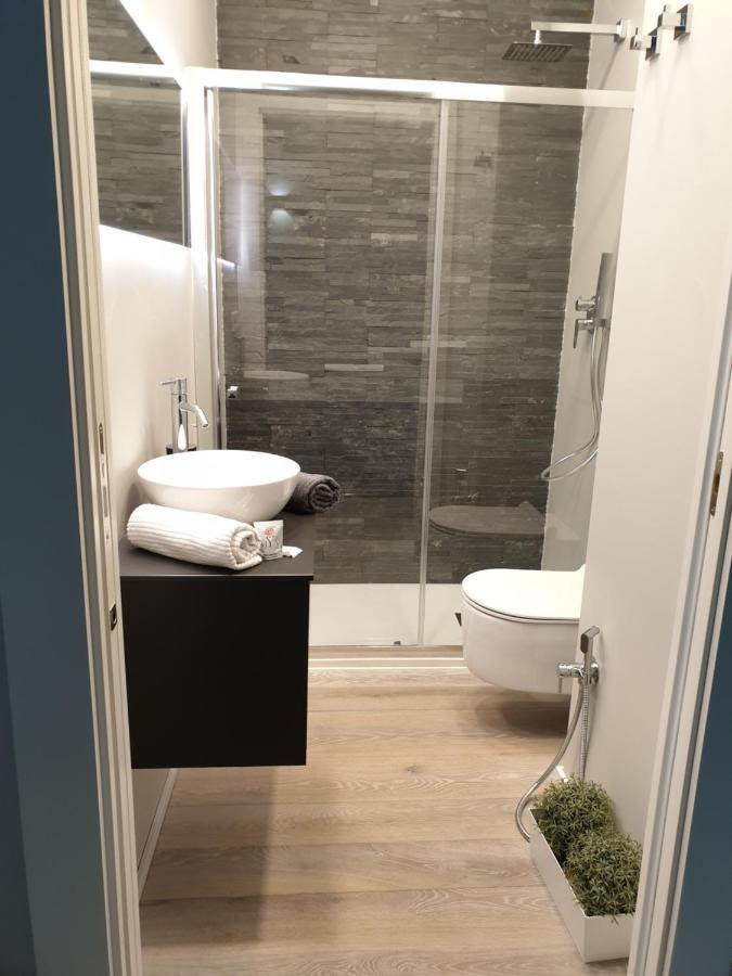 Jewel Apartment Милано Екстериор снимка