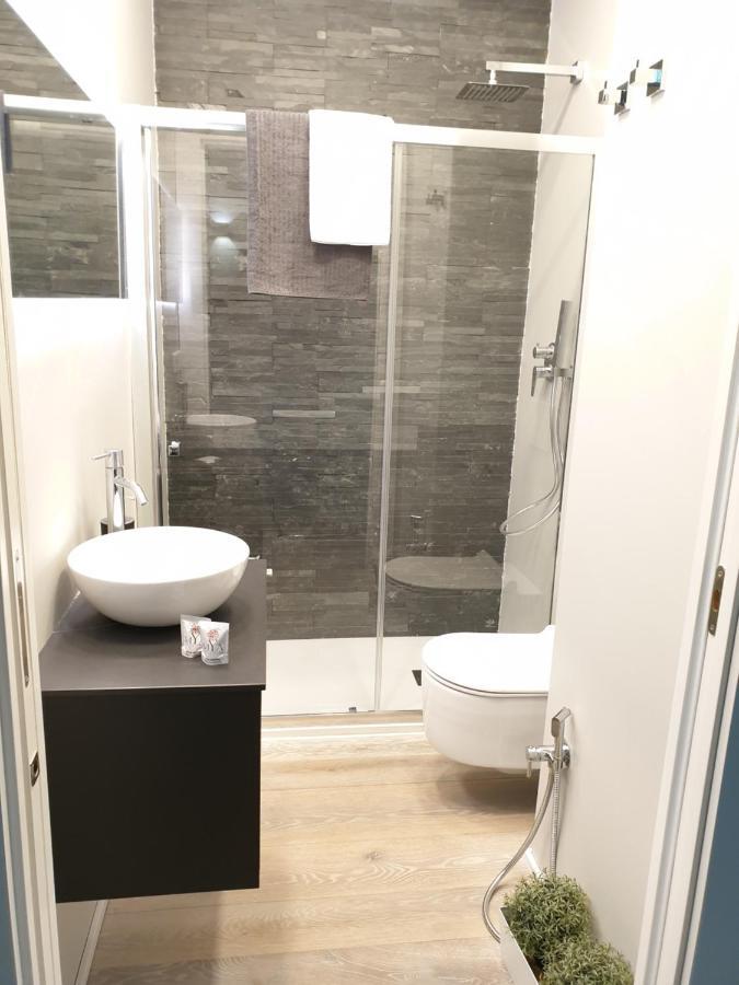 Jewel Apartment Милано Екстериор снимка